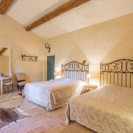 La Maison Des Artistes Менерб Экстерьер фото
